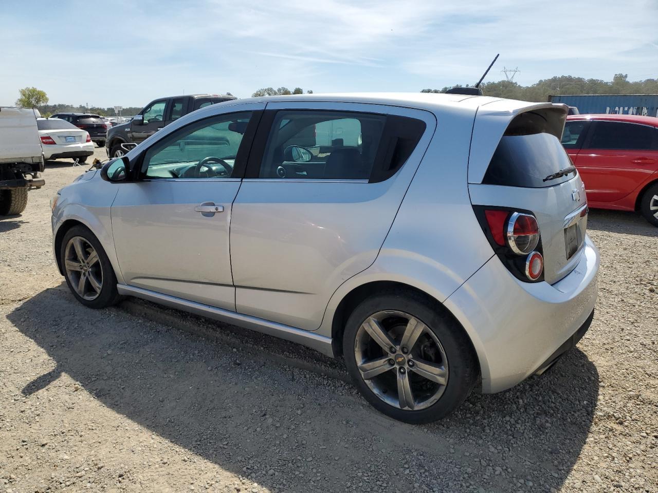 2015 Chevrolet Sonic Rs - Фото 2