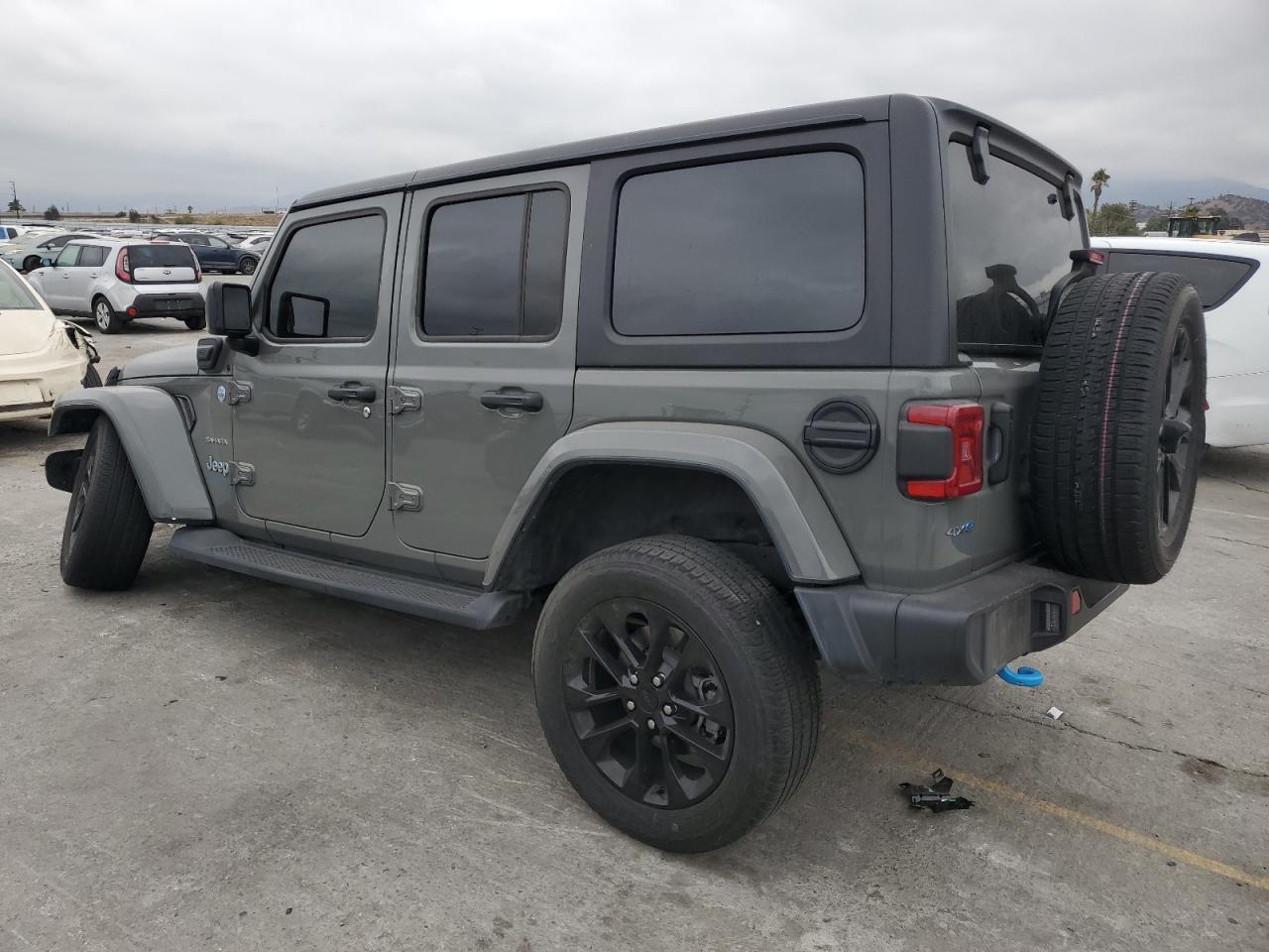 2023 Jeep Wrangler Sahara 4Xe - Фото 2