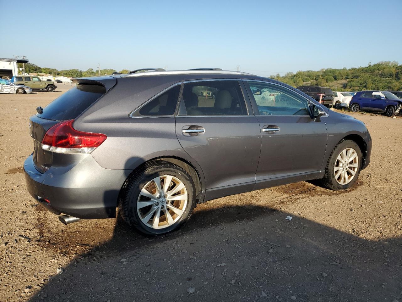 2015 Toyota Venza Xle - Фото 3