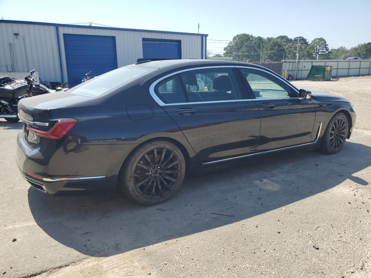 2022 BMW 740 Xi - Фото 3