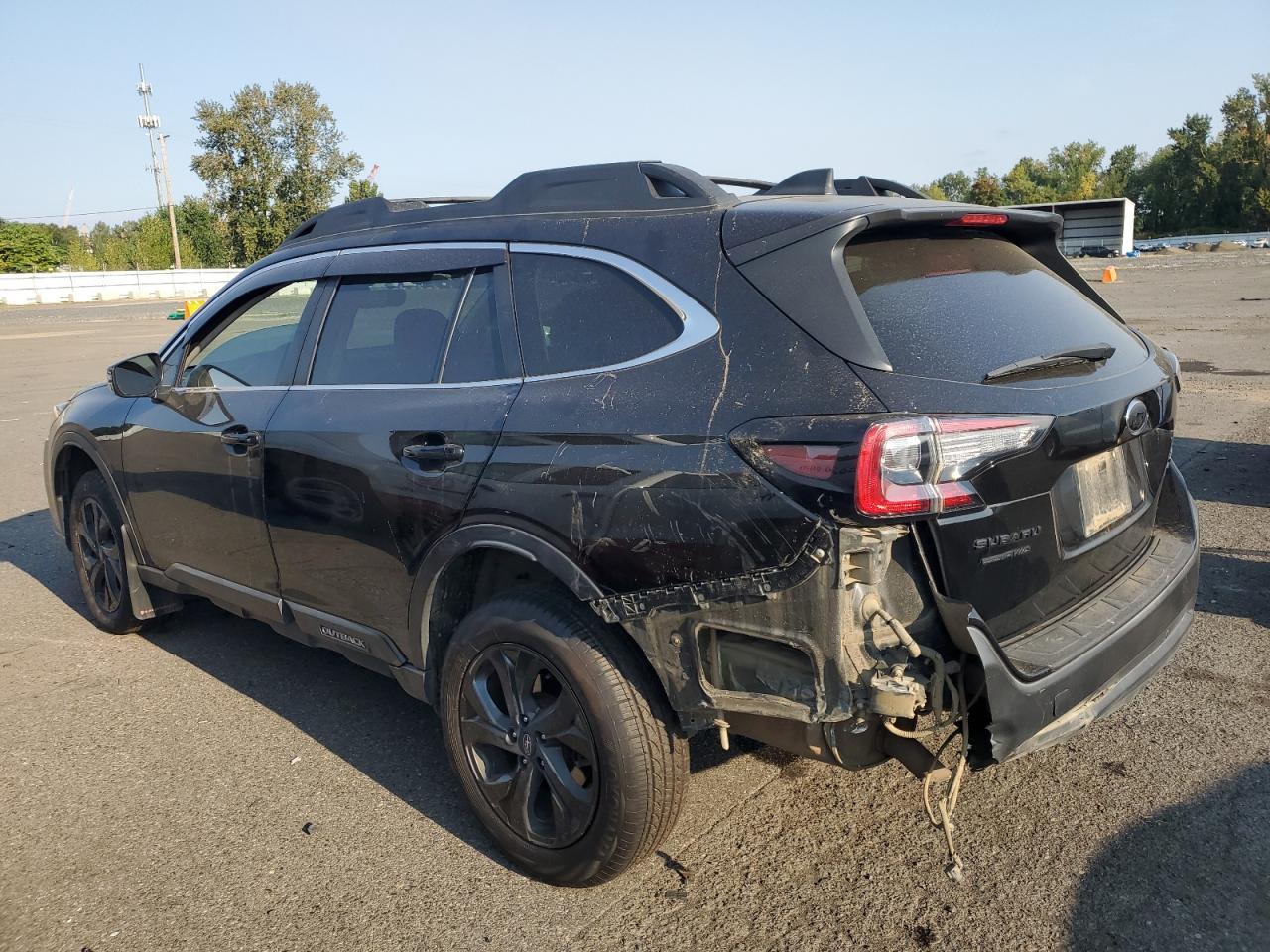 2020 Subaru Outback Onyx Edition Xt - Image 2