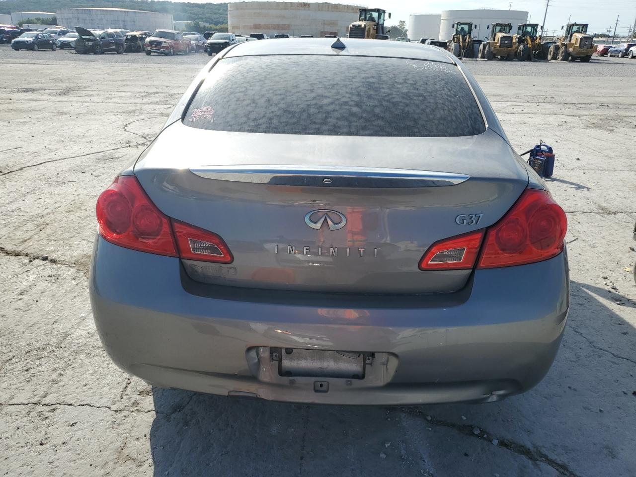 2009 Infiniti G37 Base - Image 6