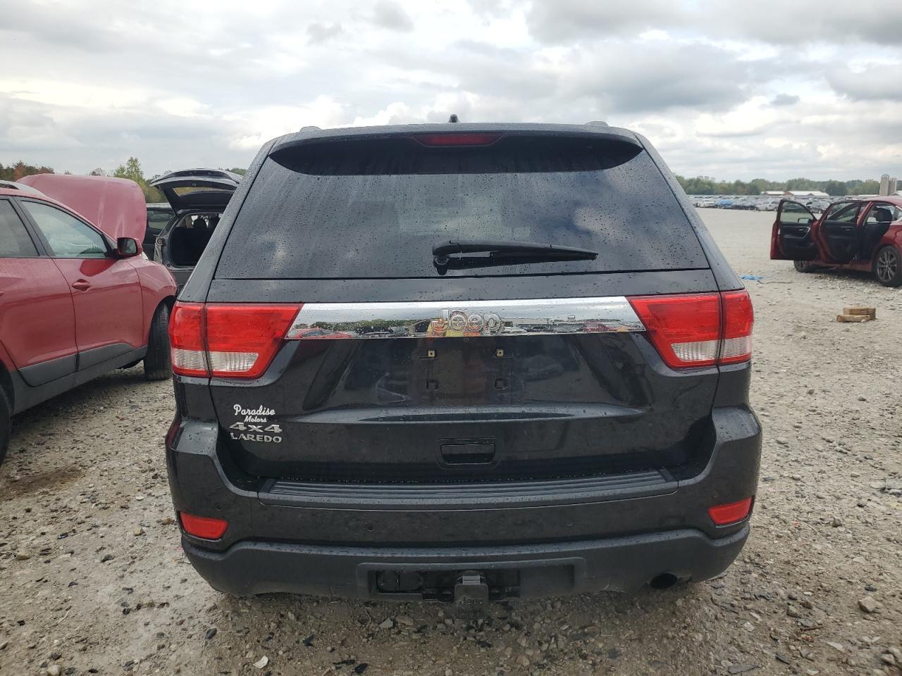 2011 Jeep Grand Cherokee Laredo - Image 6