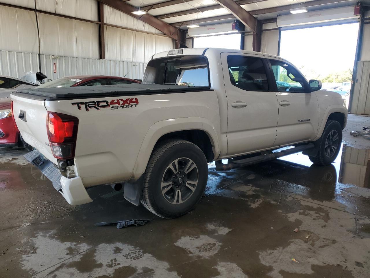 2019 Toyota Tacoma Double Cab - Фото 3