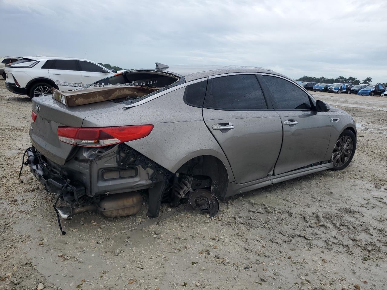 2018 Kia Optima Lx - Image 3