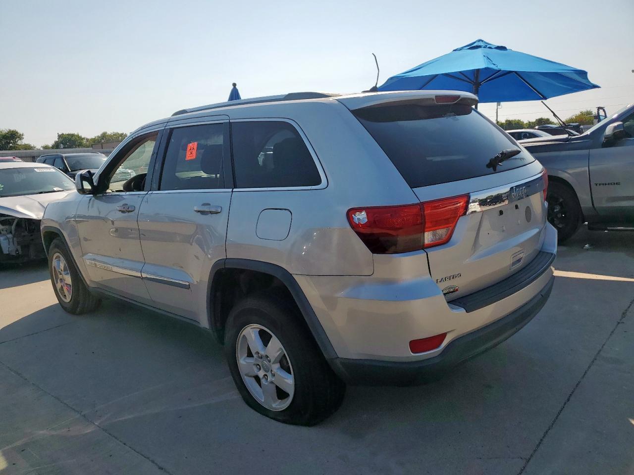 2012 Jeep Grand Cherokee Laredo - Image 2