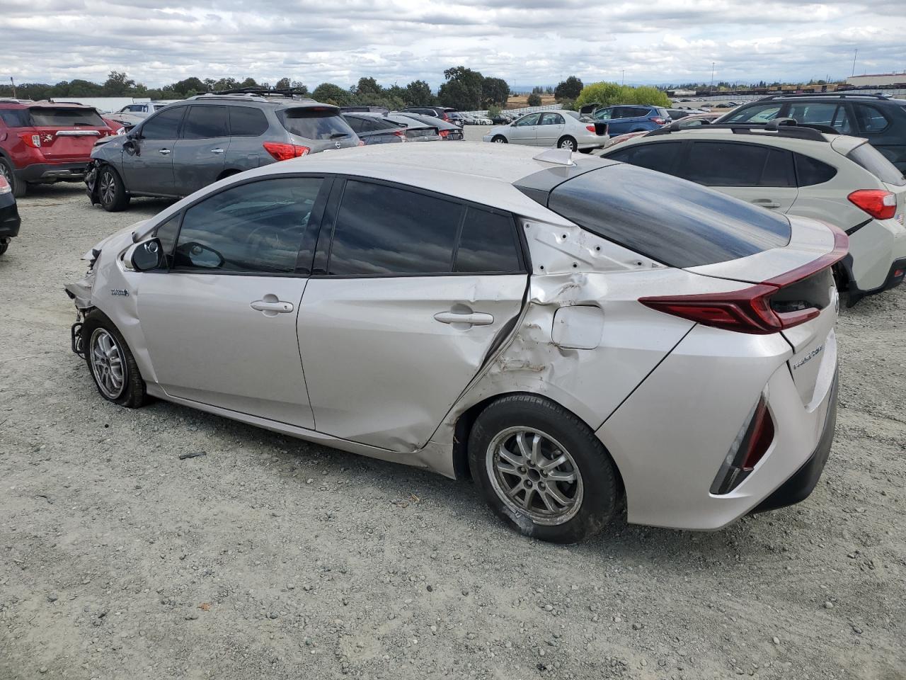 2020 Toyota Prius Prime Le - Фото 2