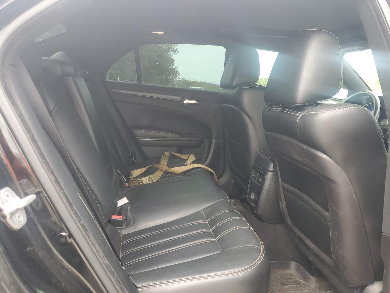 2013 Chrysler 300 S - Фото 6