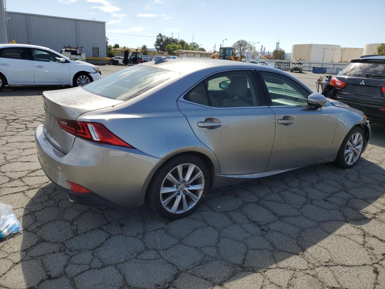 2015 Lexus Is - Фото 3