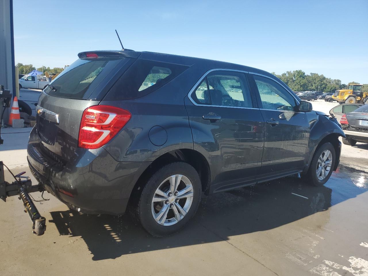 2017 Chevrolet Equinox Ls - Фото 3