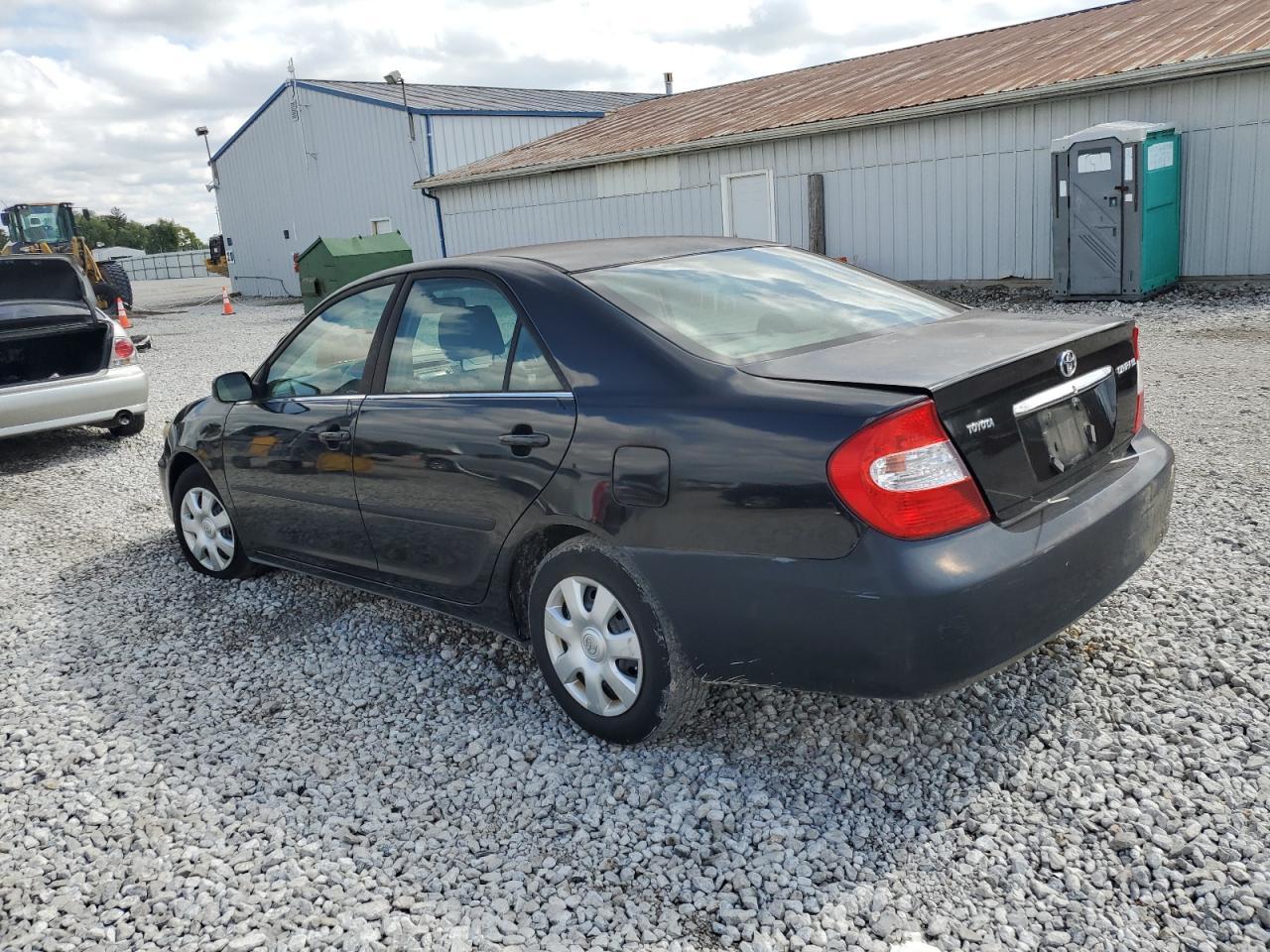 2004 Toyota Camry Le - Фото 2