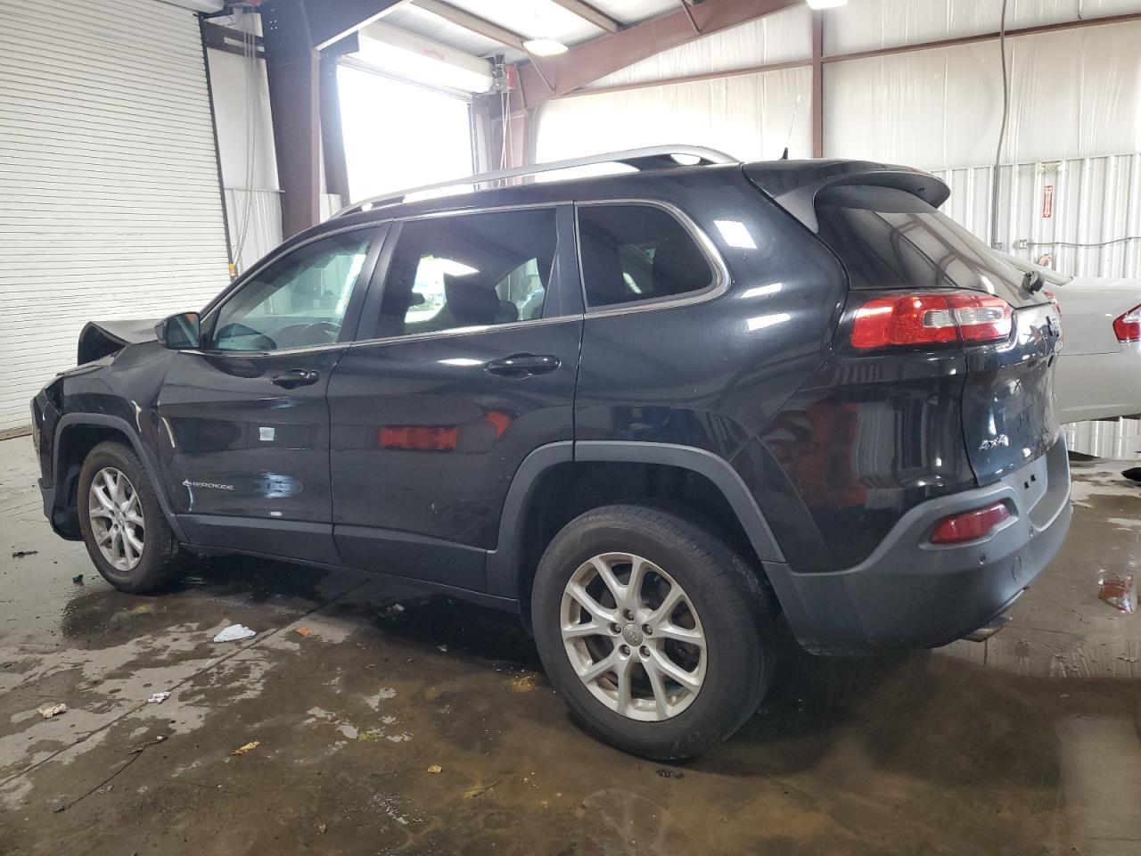 2023 Jeep Cherokee Latitude - Image 2