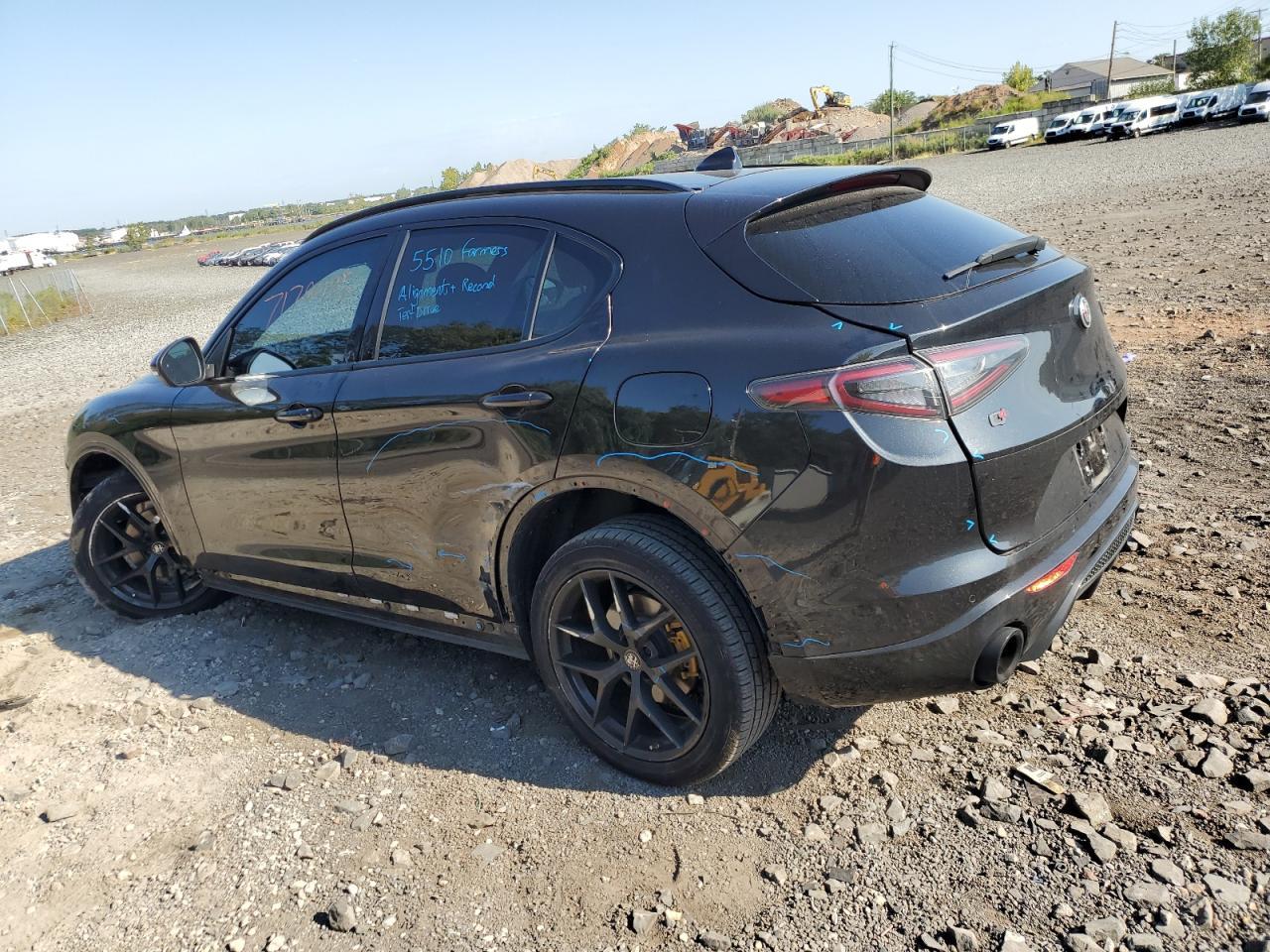 2021 Alfa Romeo Stelvio Ti - Фото 2