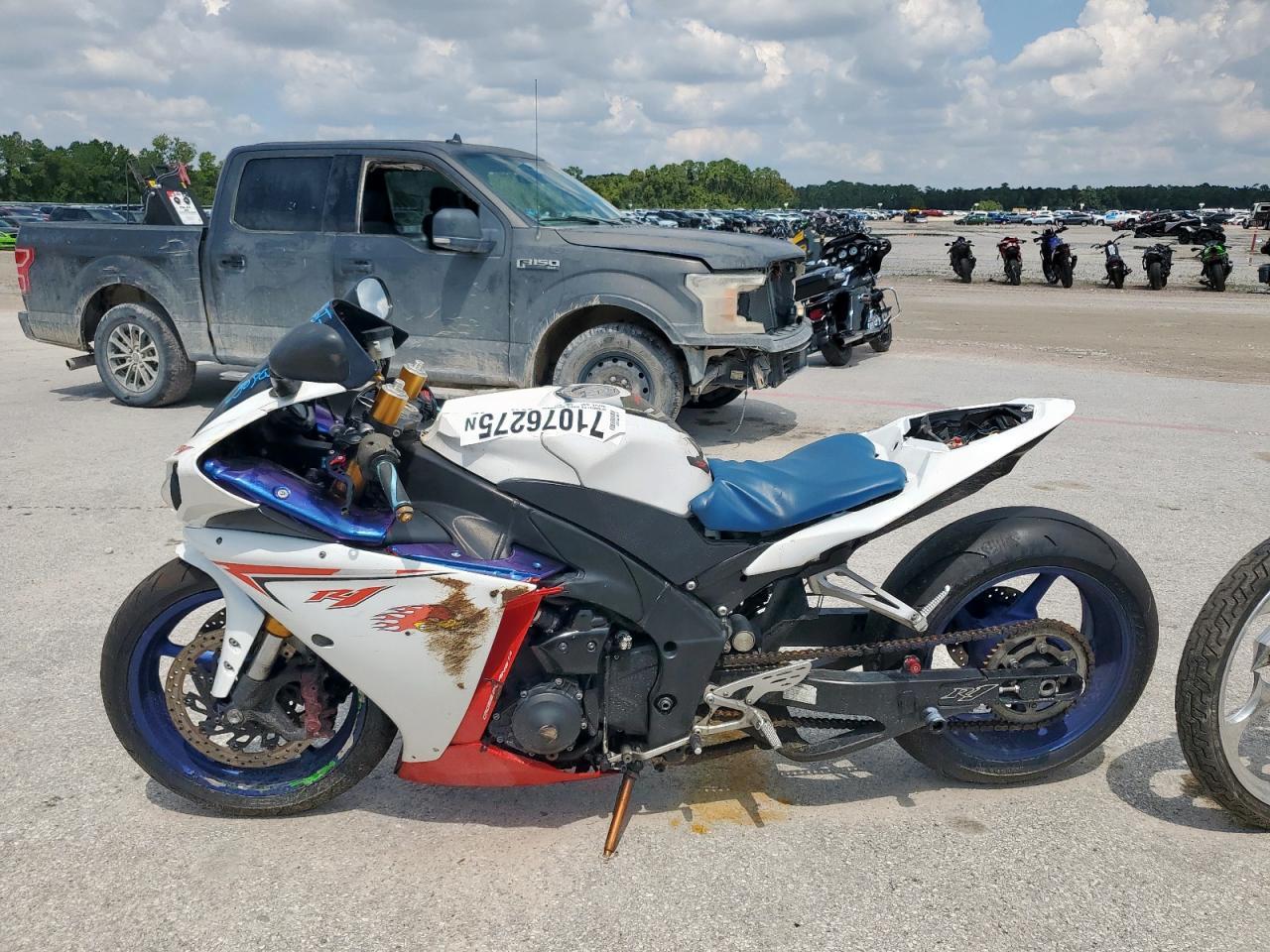 2009 Yamaha Yzfr1 - Image 3