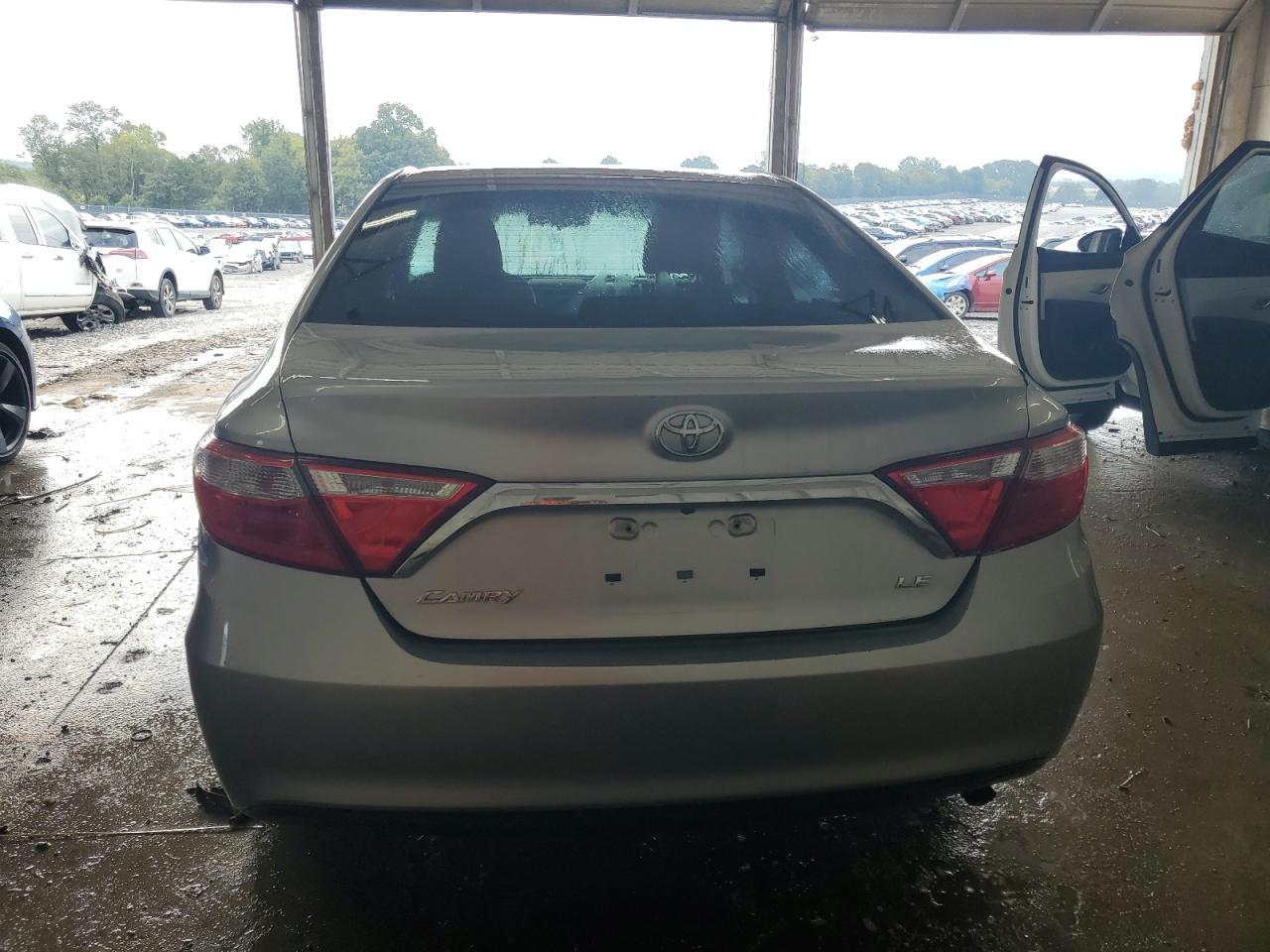 2015 Toyota Camry Le - Фото 6