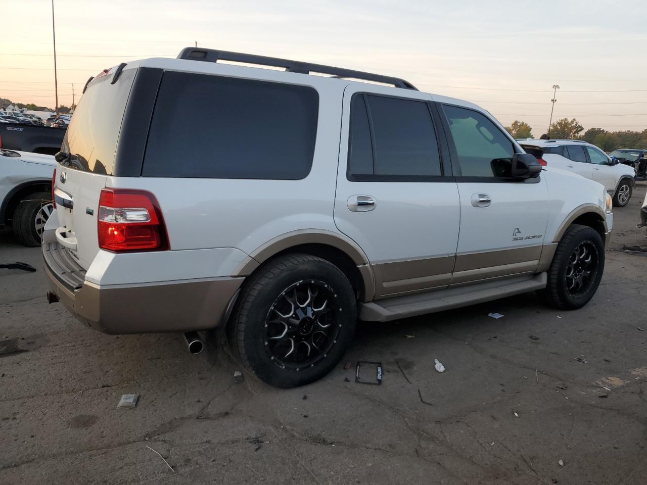 2013 Ford Expedition - Фото 3