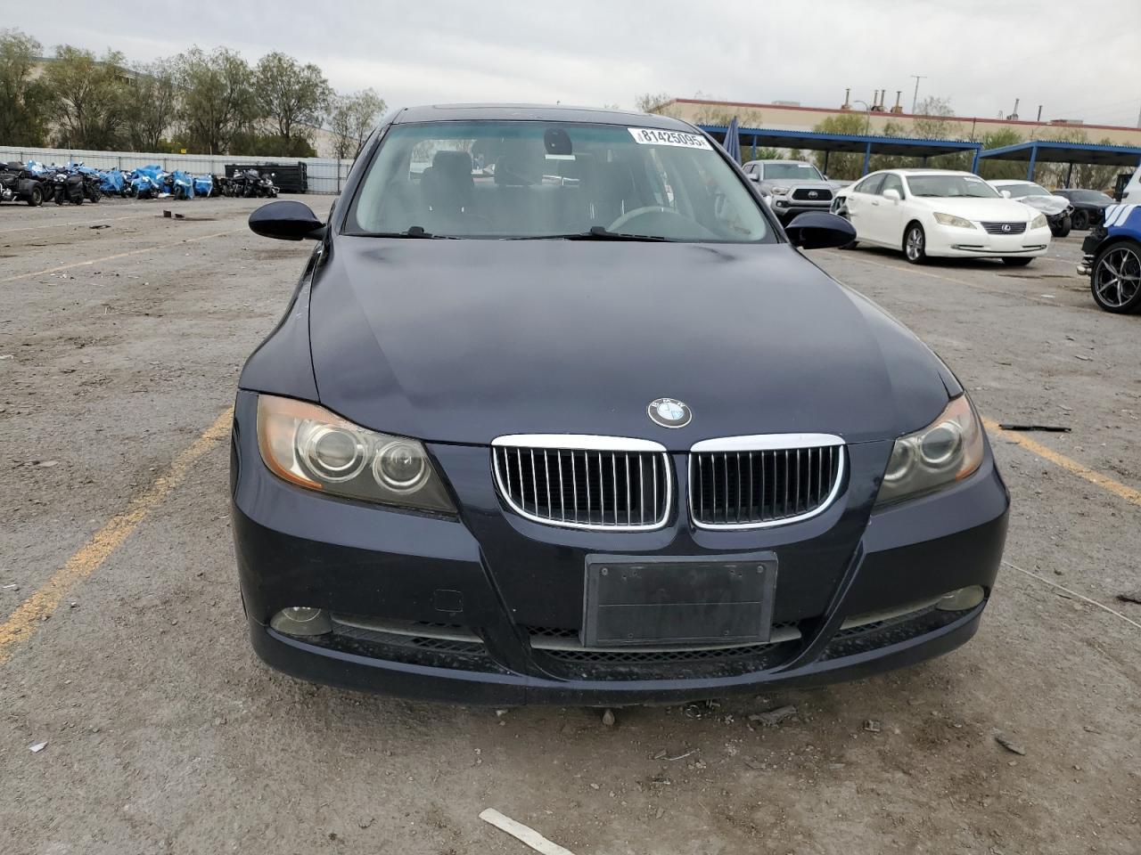 2006 BMW 330 I - Image 5