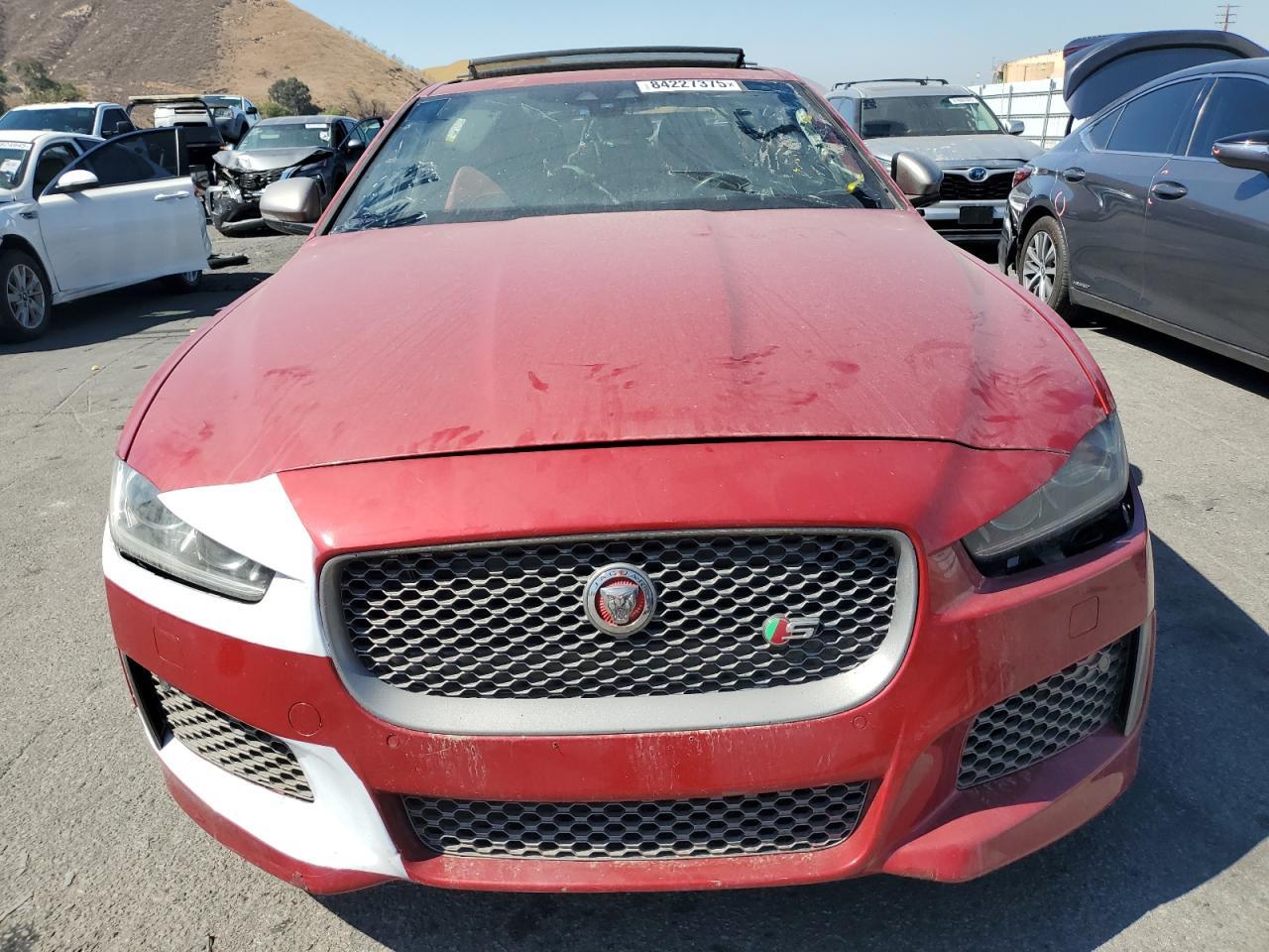 2018 Jaguar Xe S - Image 5