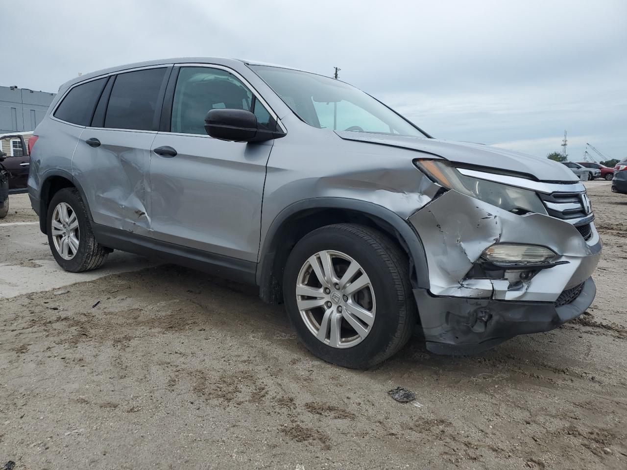 2016 Honda Pilot Lx - Image 4