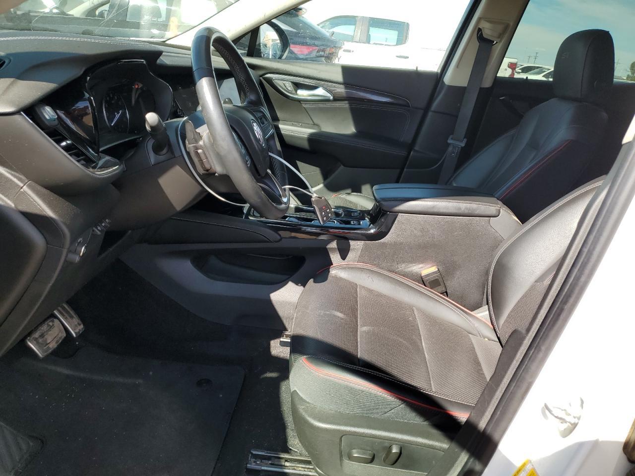 2022 Buick Envision Essence - Image 7