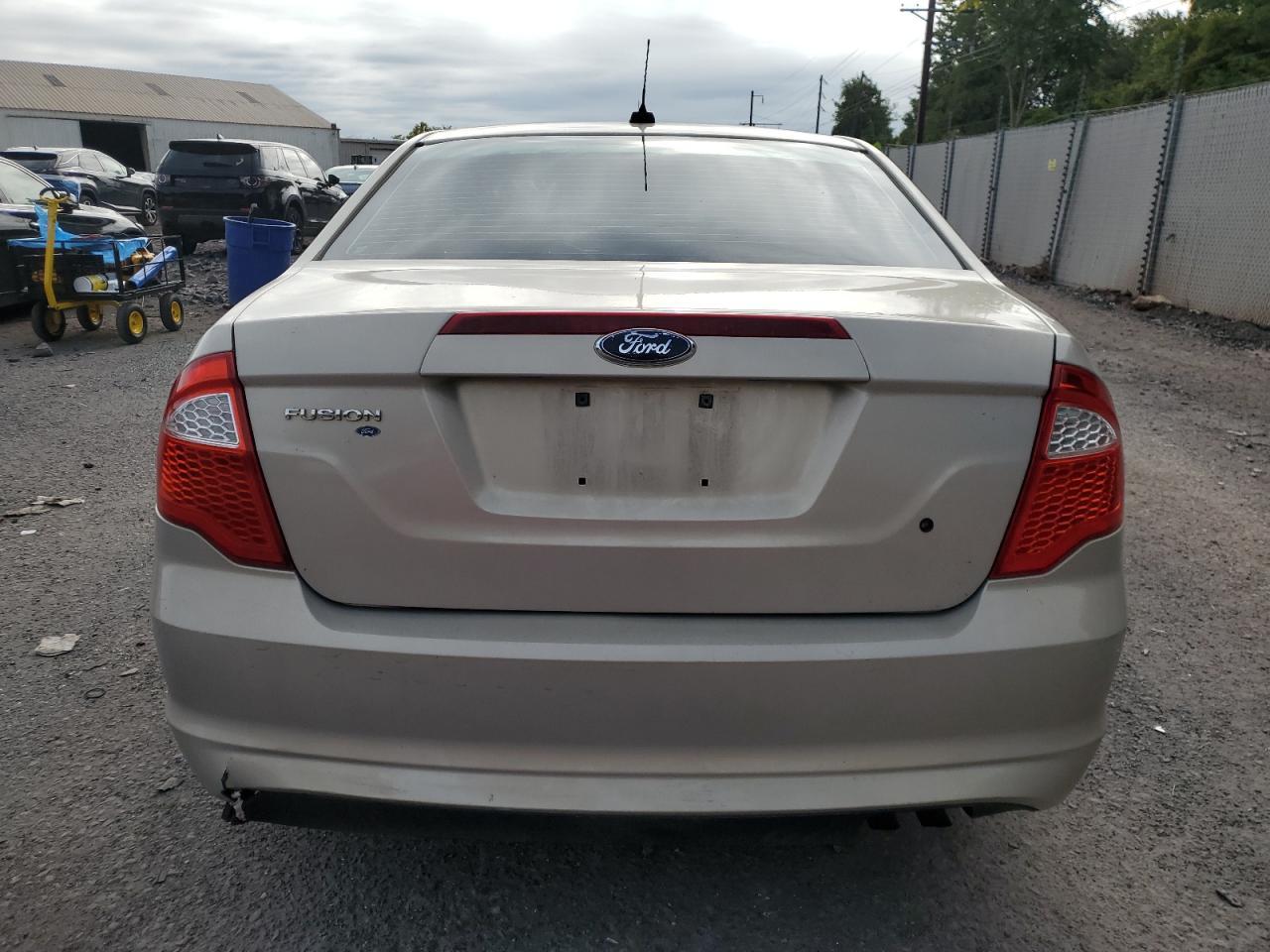 2010 Ford Fusion S - Фото 6