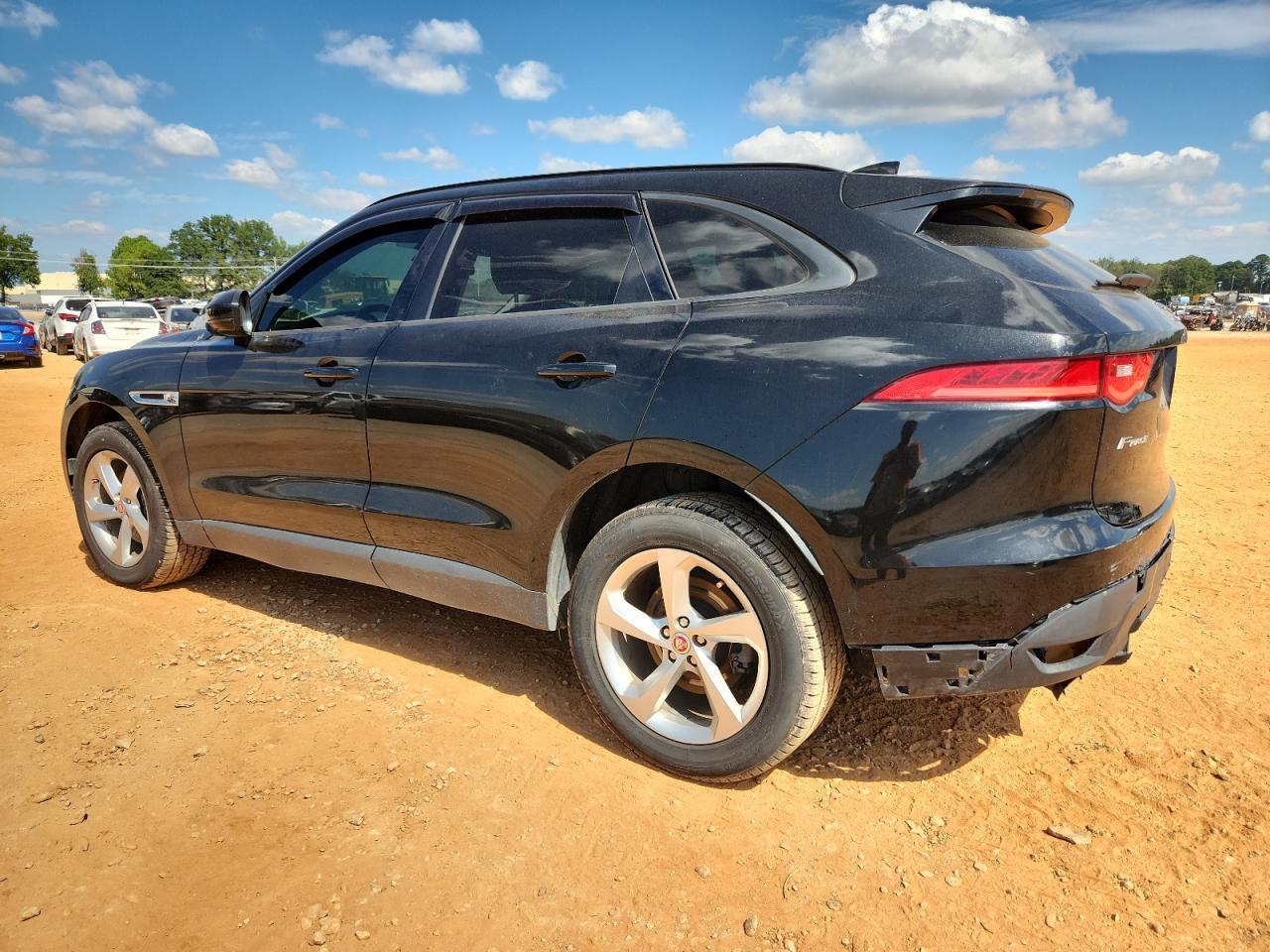 2017 Jaguar F-Pace Premium - Image 2
