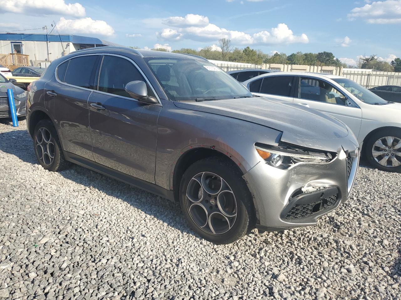 2018 Alfa Romeo Stelvio - Фото 4