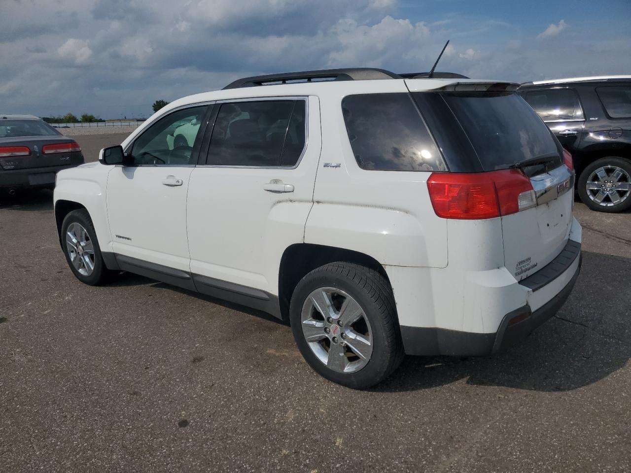 2014 GMC Terrain Sle - Image 2