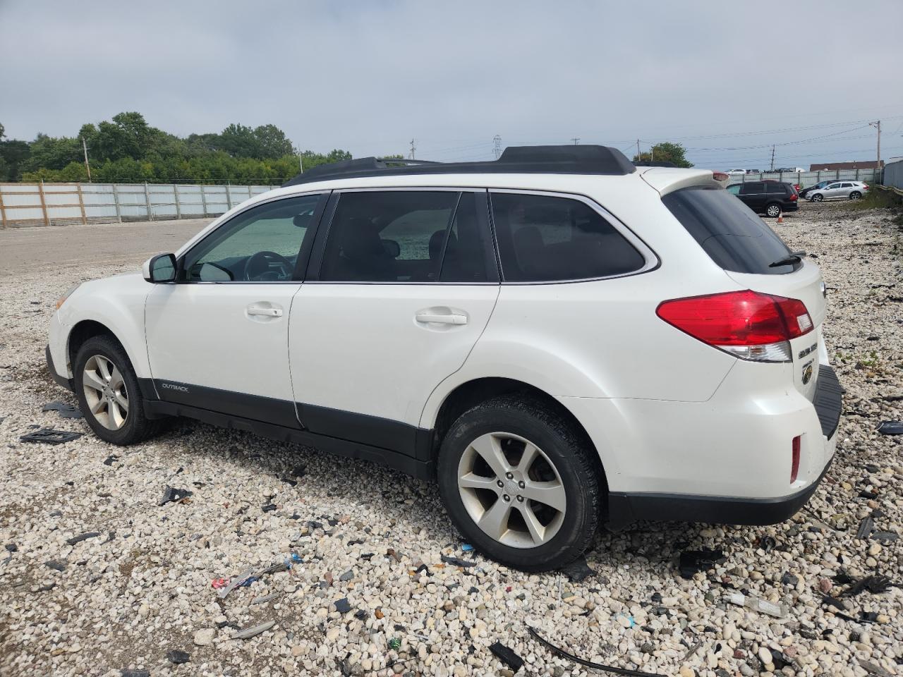 2013 Subaru Outback - Фото 2