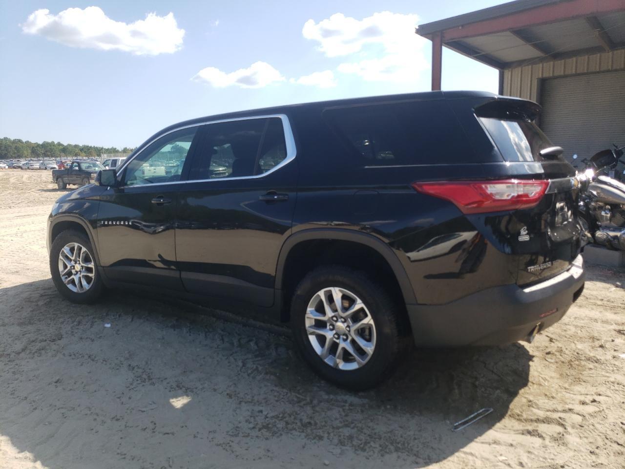 2020 Chevrolet Traverse Ls - Фото 2