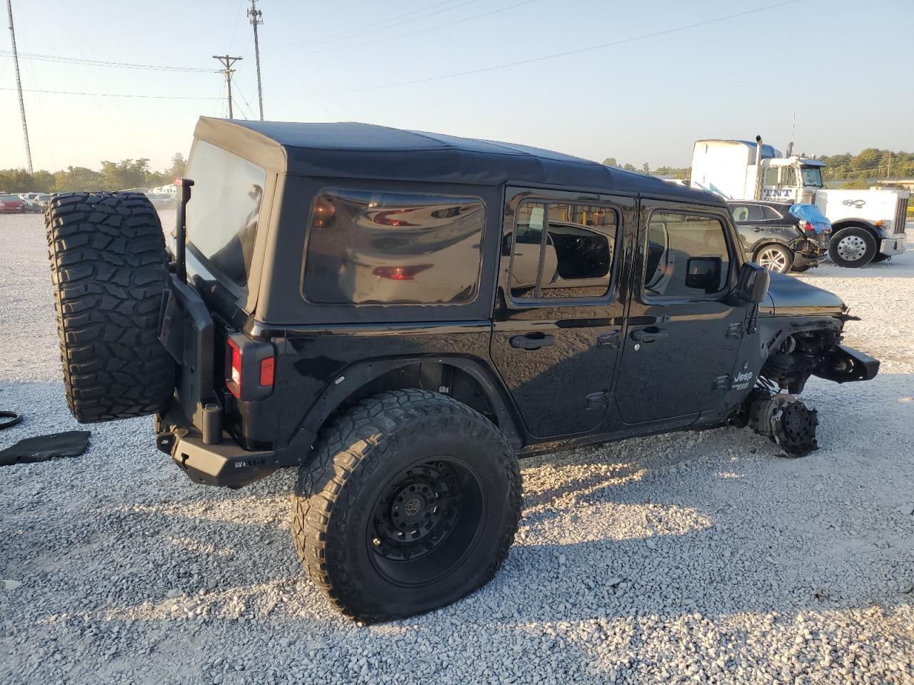 2018 Jeep Wrangler Unlimited Sport - Image 3