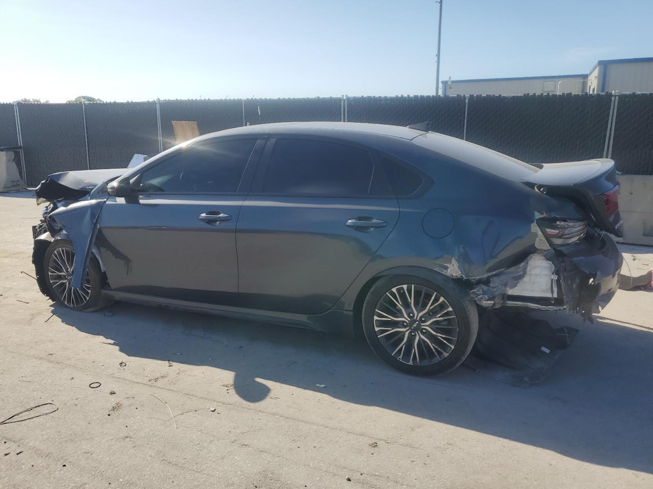 2023 Kia Forte Gt Line - Image 2