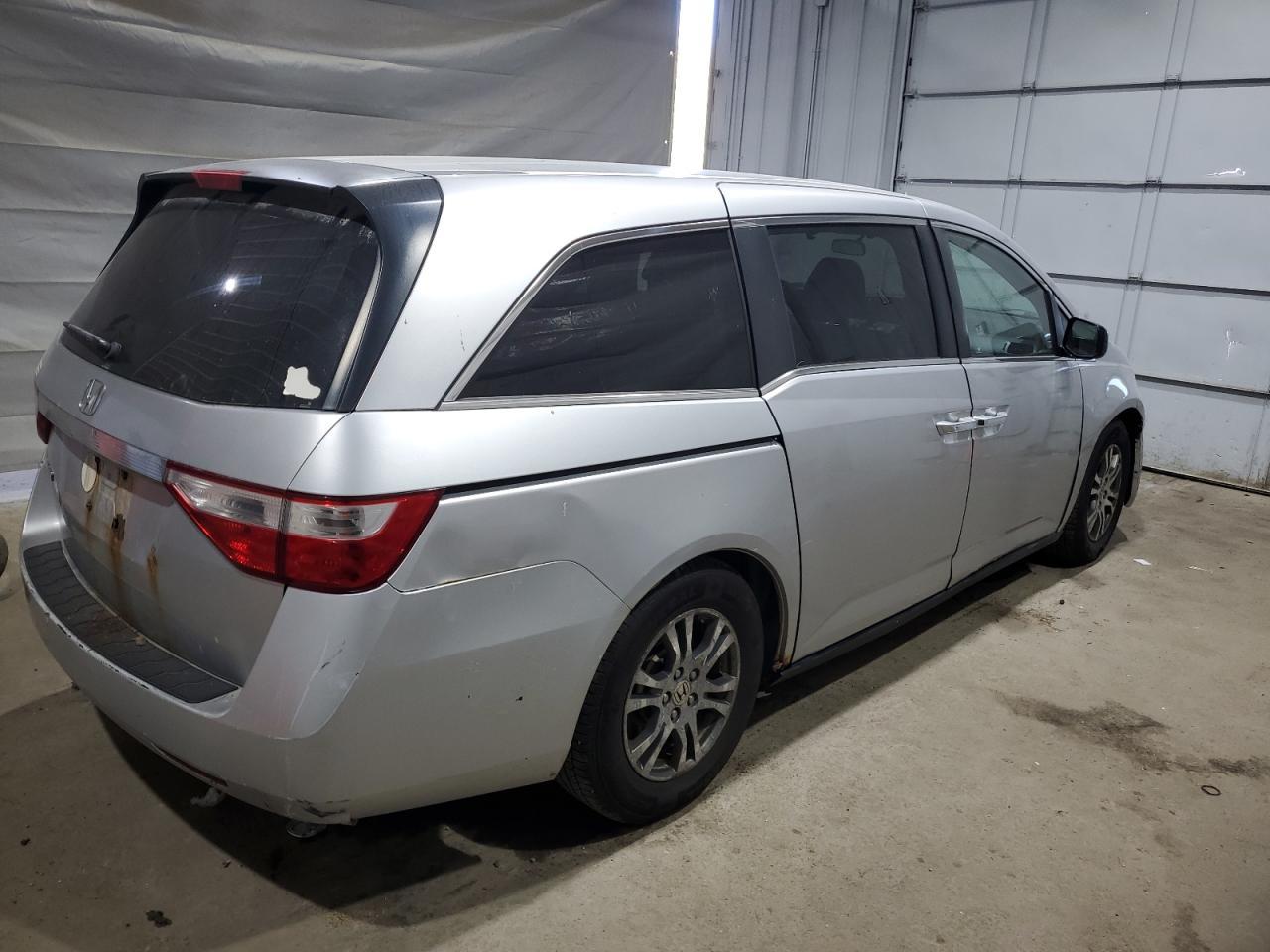 2011 Honda Odyssey Ex - Фото 3