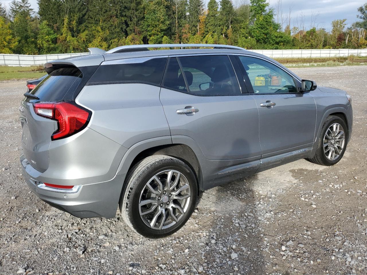 2024 GMC Terrain Denali - Фото 3