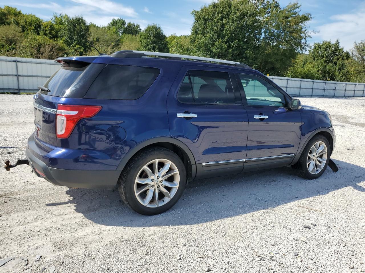 2011 Ford Explorer Limited - Image 3
