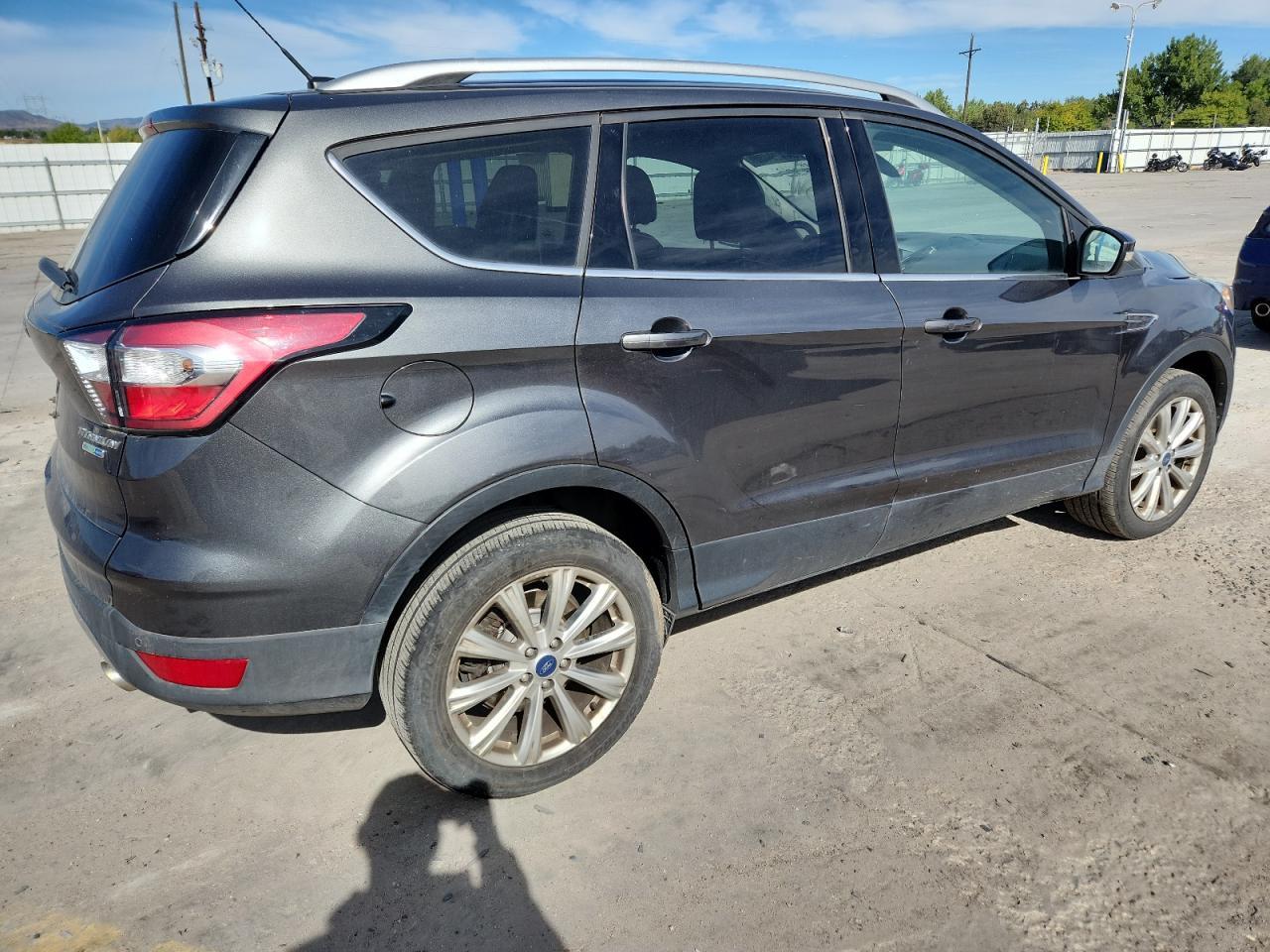2017 Ford Escape Titanium - Фото 3