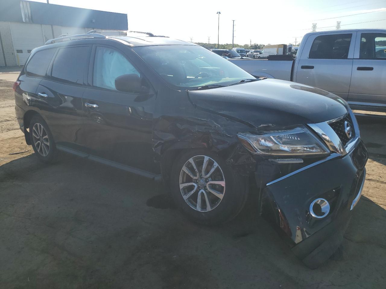 2016 Nissan Pathfinder S - Фото 4