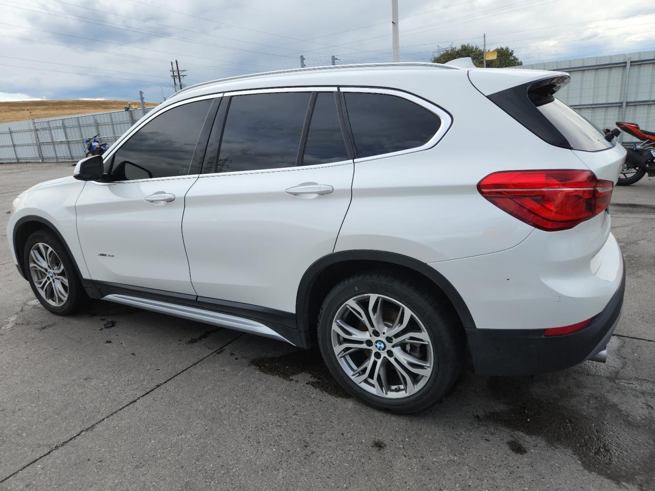 2016 BMW X1 xDrive28I - Фото 2