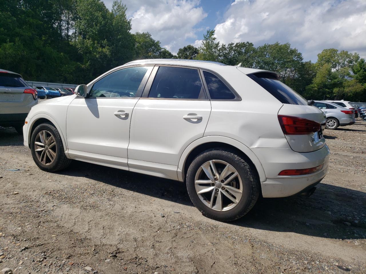 2017 Audi Q3 Premium - Фото 2