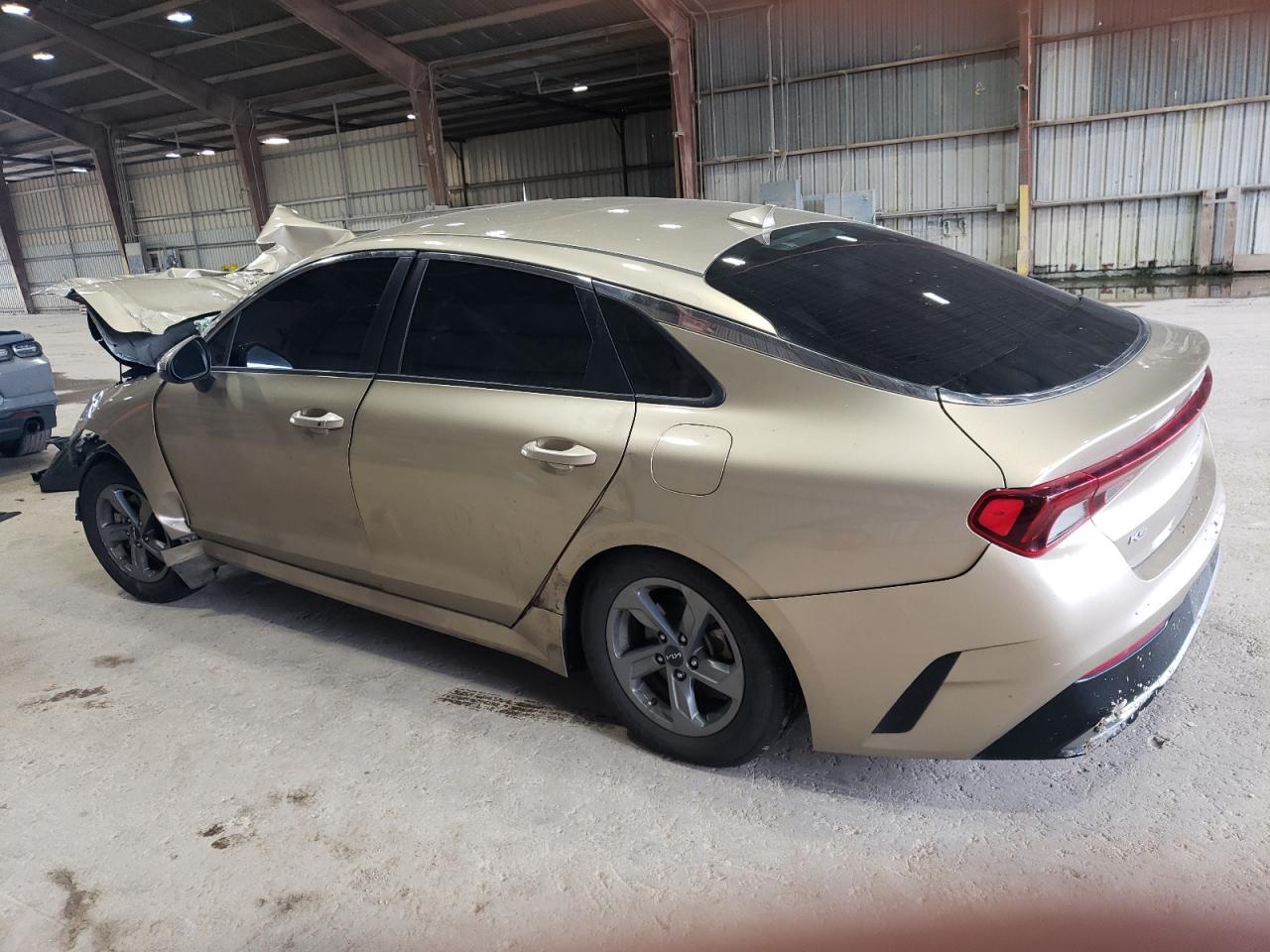 2022 Kia K5 Lxs - Image 2