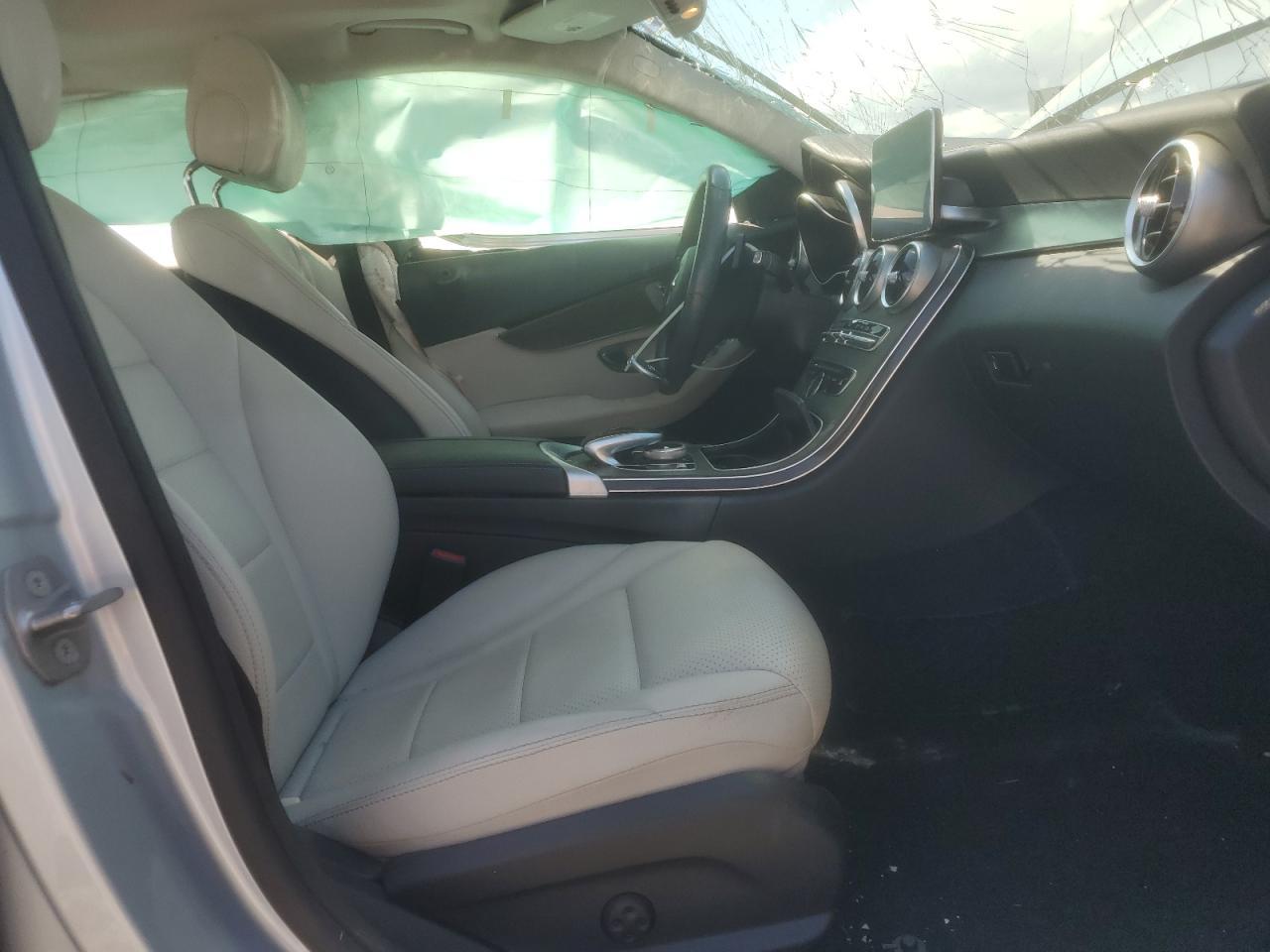 2018 Mercedes-Benz C 300 4Matic - Image 7