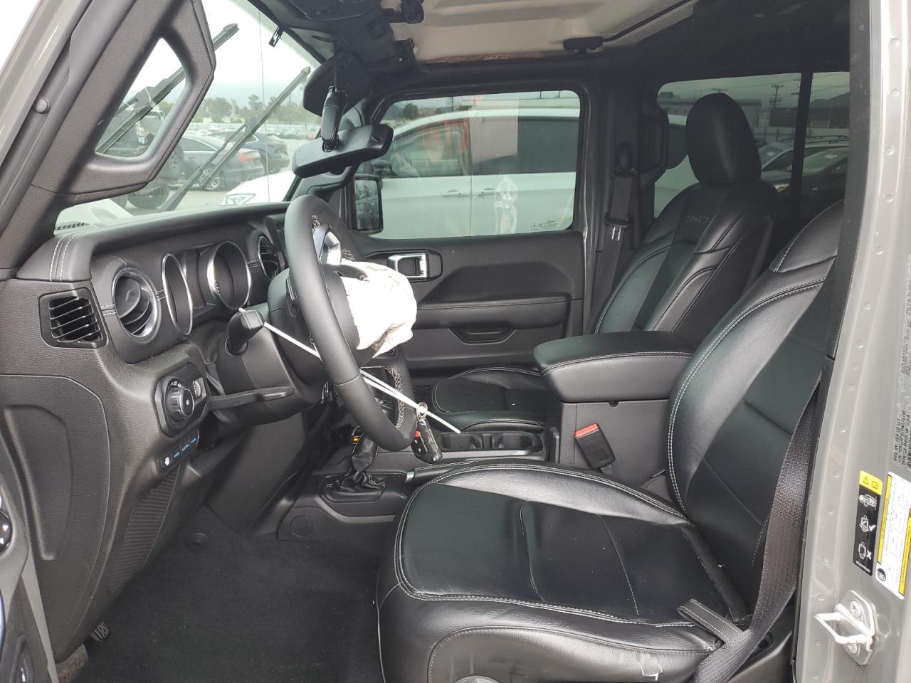 2023 Jeep Wrangler Sahara 4Xe - Фото 7