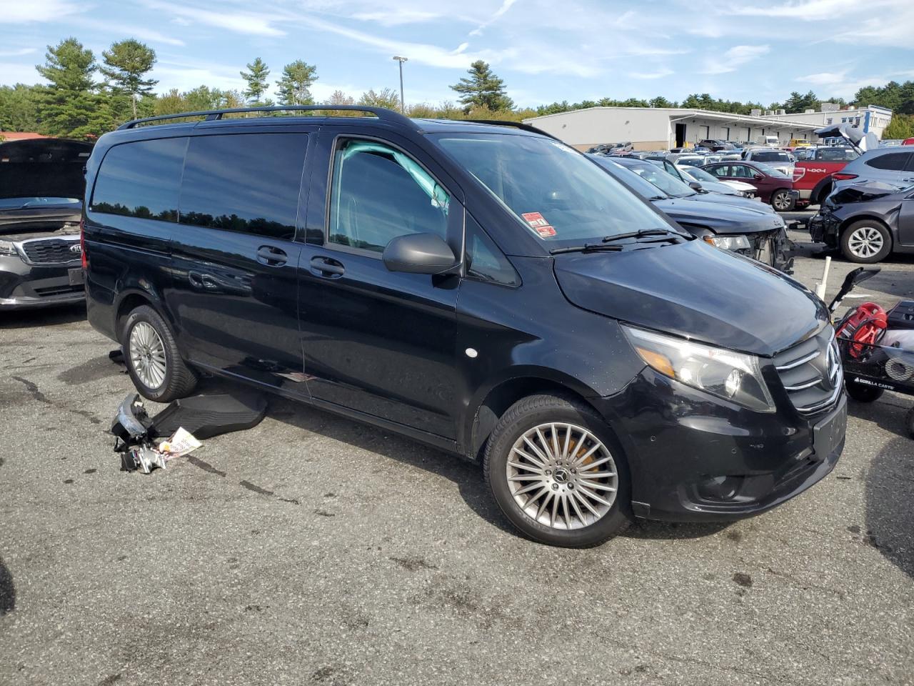 2023 Mercedes-Benz Metris - Фото 4