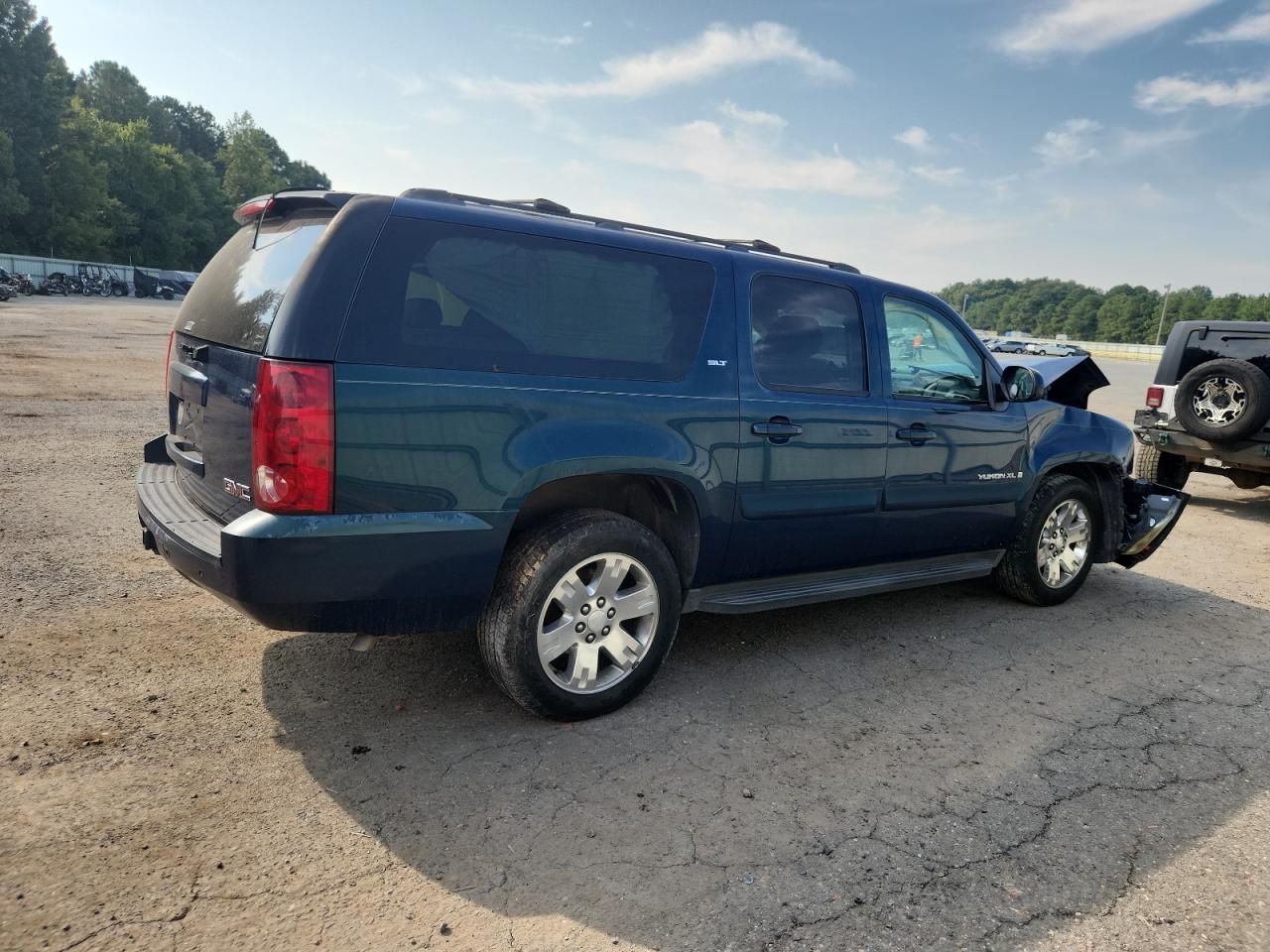 2007 GMC Yukon Xl C - Image 3