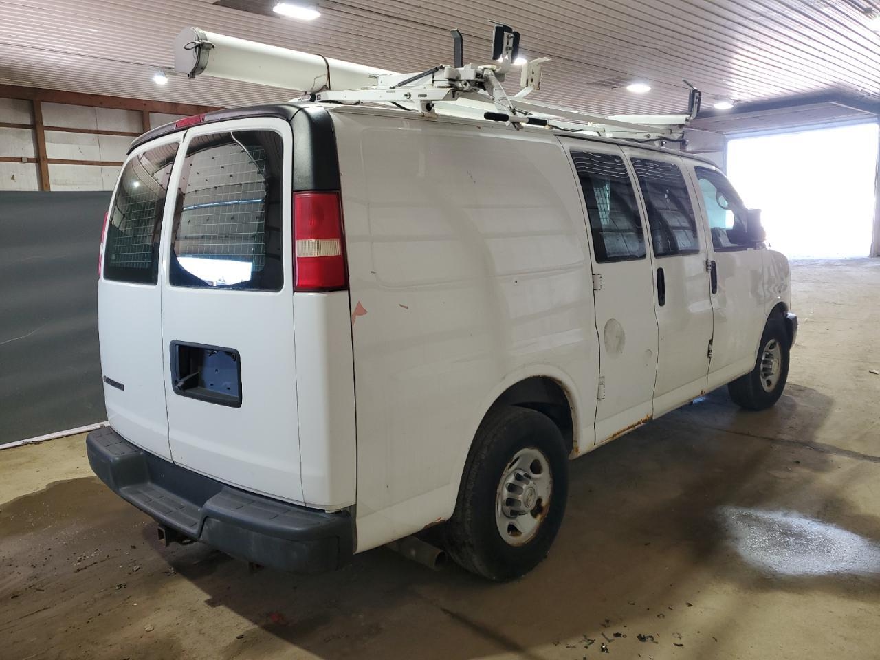 2013 Chevrolet Express G2500 - Фото 3