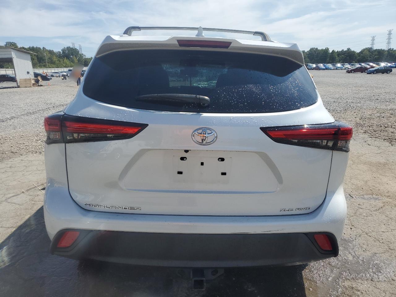 2022 Toyota Highlander Xle - Image 6