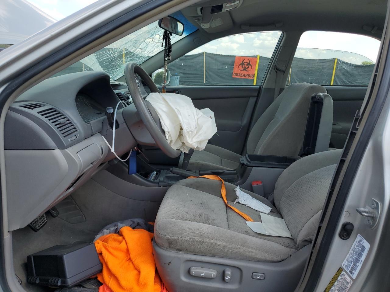 2004 Toyota Camry Le - Image 7