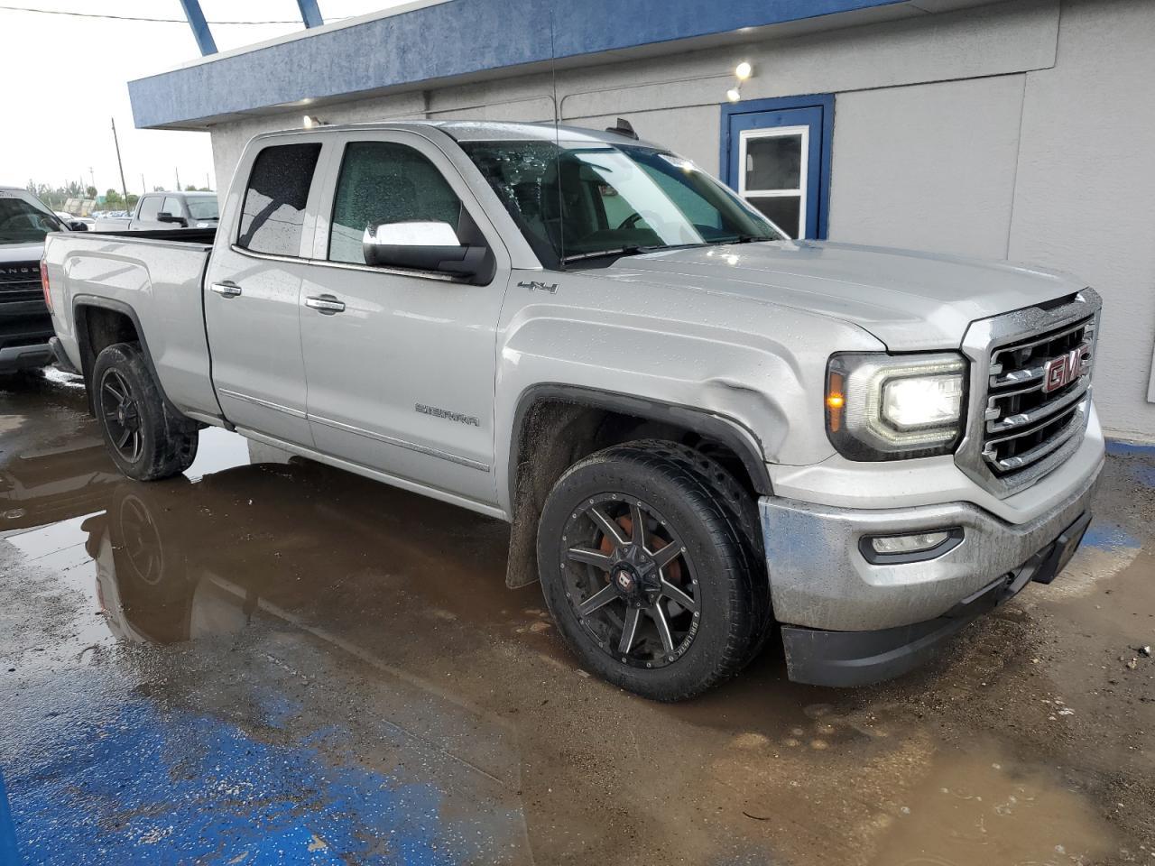 2016 GMC Sierra K1500 Slt - Image 4