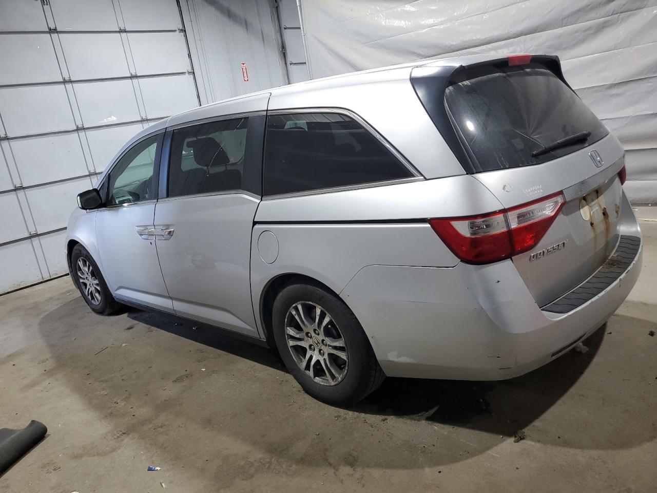 2011 Honda Odyssey Ex - Фото 2