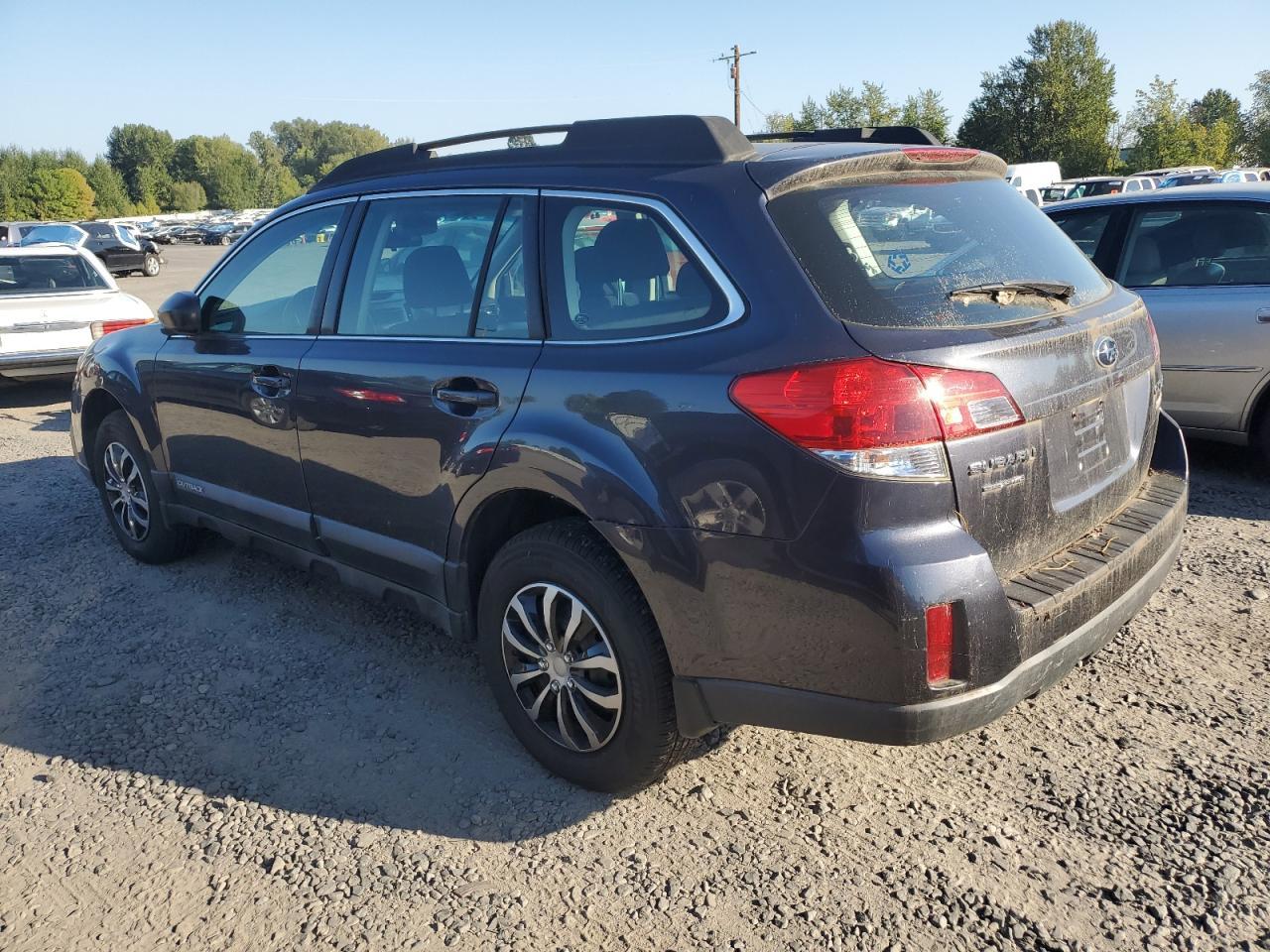 2013 Subaru Outback 2.5I - Фото 2